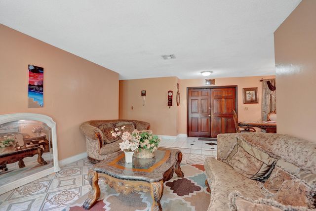 6540 SW 7th Street, Margate, FL 33068