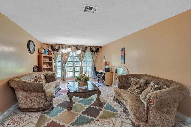 6540 SW 7th Street, Margate, FL 33068