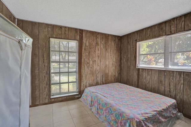 6540 SW 7th Street, Margate, FL 33068