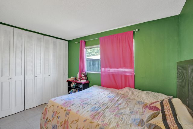 6540 SW 7th Street, Margate, FL 33068