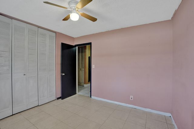 6540 SW 7th Street, Margate, FL 33068