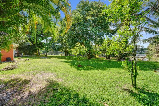 6540 SW 7th Street, Margate, FL 33068