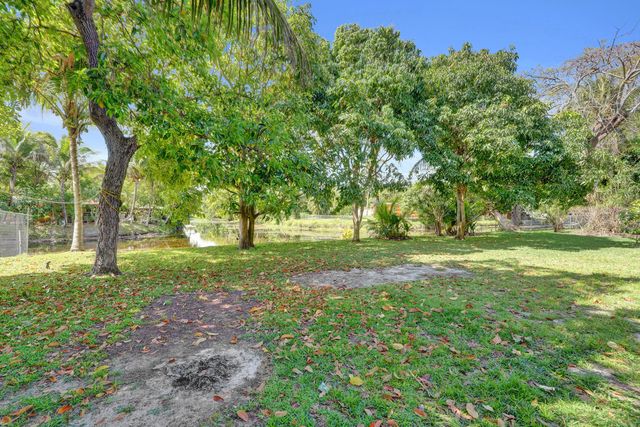 6540 SW 7th Street, Margate, FL 33068