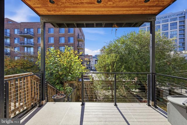 33 Q ST NE, Washington, DC 20002