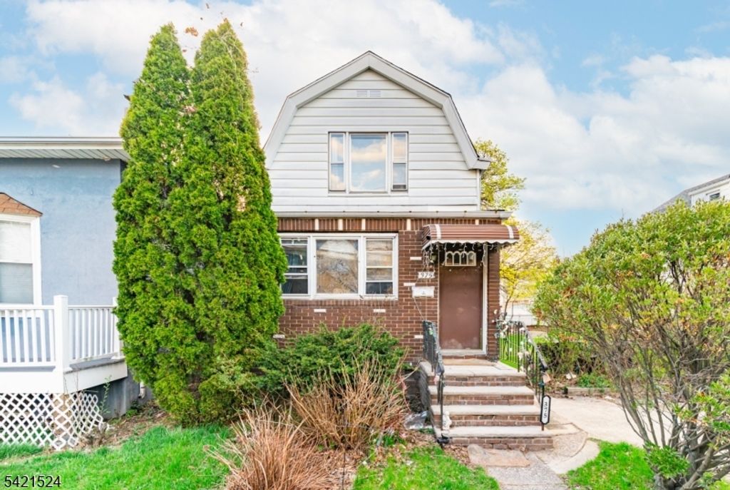 375 Westervelt Pl, Lodi Boro, NJ 07644