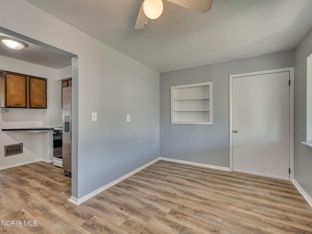 5712 Edgewater Drive, Toledo, OH 43611