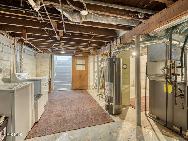 5712 Edgewater Drive, Toledo, OH 43611