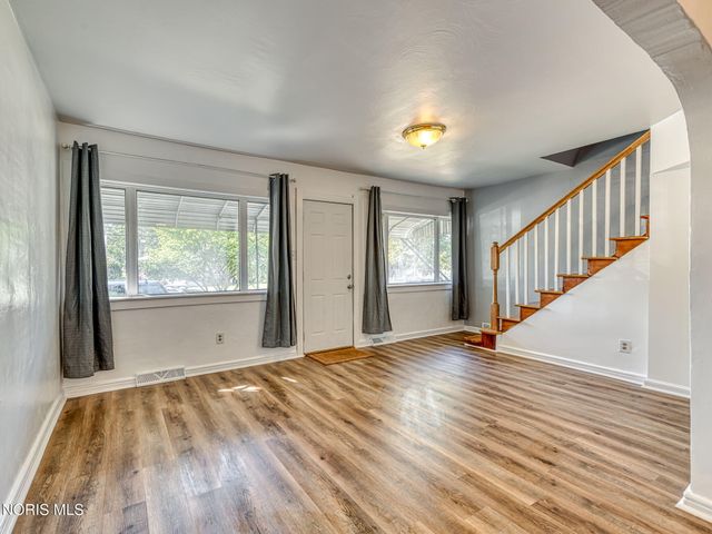 5712 Edgewater Drive, Toledo, OH 43611