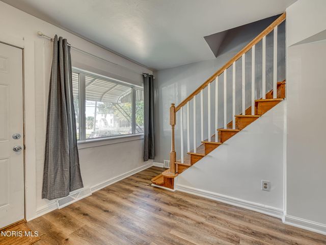 5712 Edgewater Drive, Toledo, OH 43611