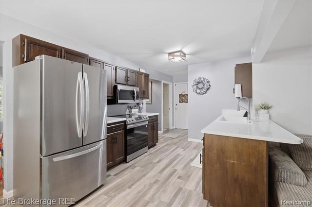 5639 Cross Village Road, Grand Blanc, MI 48439