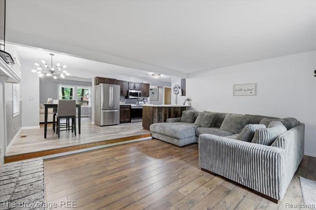 5639 Cross Village Road, Grand Blanc, MI 48439