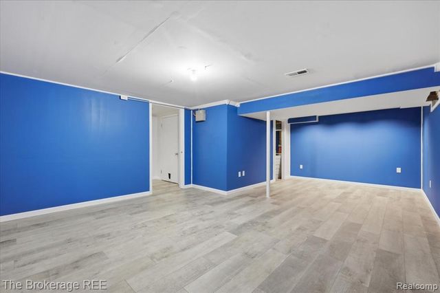 5639 Cross Village Road, Grand Blanc, MI 48439