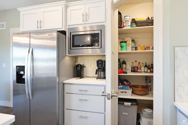 8397 Zac's Court, Manhattan, KS 66502