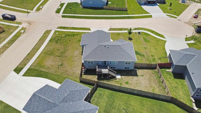 8397 Zac's Court, Manhattan, KS 66502