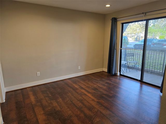 935 La Posada DR 116, Austin, TX 78752