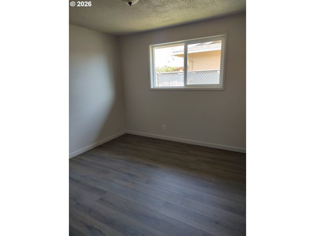778 V St, Springfield, OR 97477