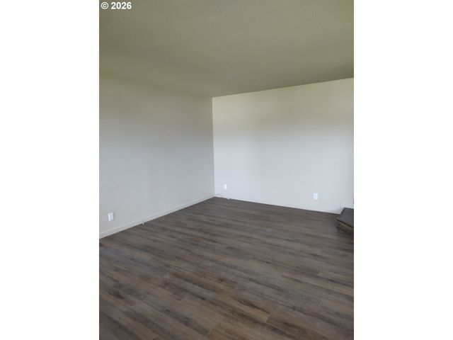 778 V St, Springfield, OR 97477