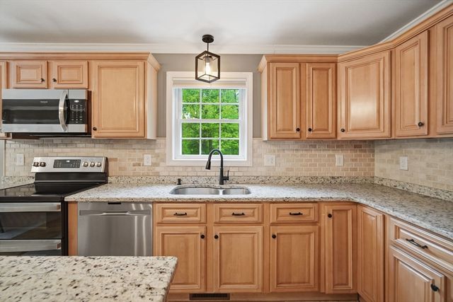 43 Moriarty Rd, Ware, MA 01082