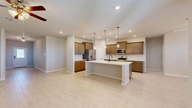 15132 Planeview DR, Salado, TX 76571
