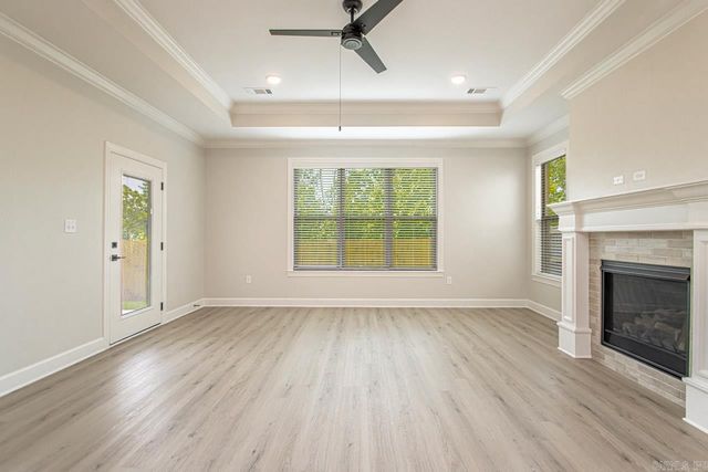 303 Kanis Ridge Drive, Little Rock, AR 72223