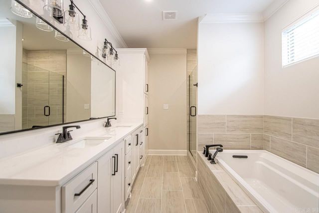 303 Kanis Ridge Drive, Little Rock, AR 72223