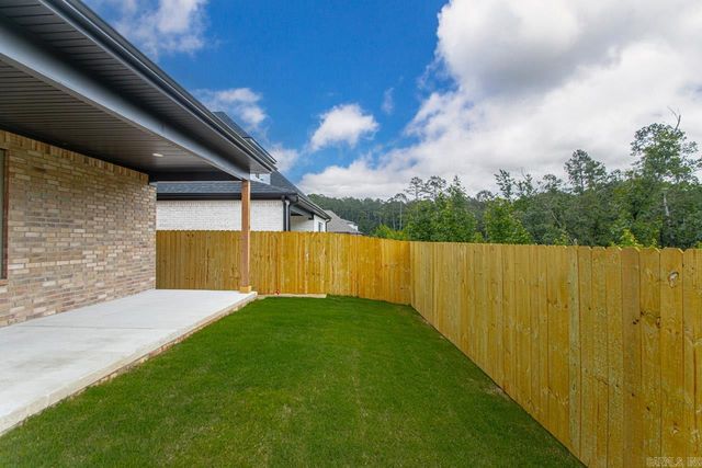 303 Kanis Ridge Drive, Little Rock, AR 72223
