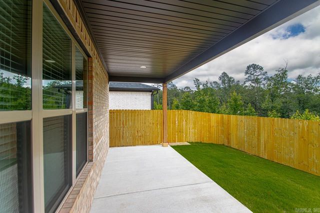 303 Kanis Ridge Drive, Little Rock, AR 72223