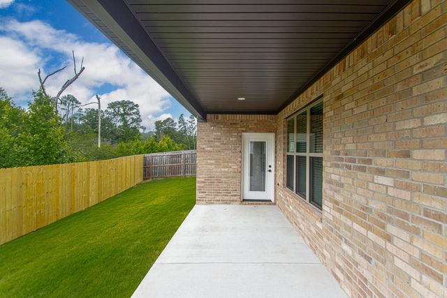 303 Kanis Ridge Drive, Little Rock, AR 72223
