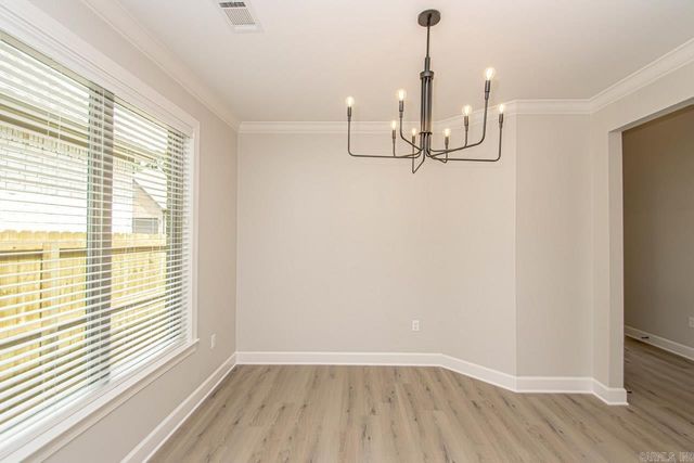 303 Kanis Ridge Drive, Little Rock, AR 72223