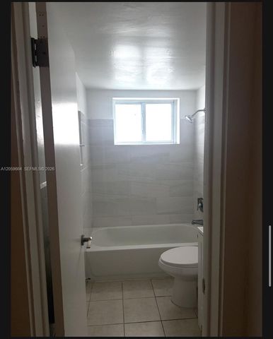 1979 N Glades Dr 04, North Miami Beach, FL 33162