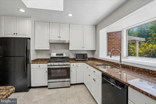 5006 BENTON AVE, Bethesda, MD 20814