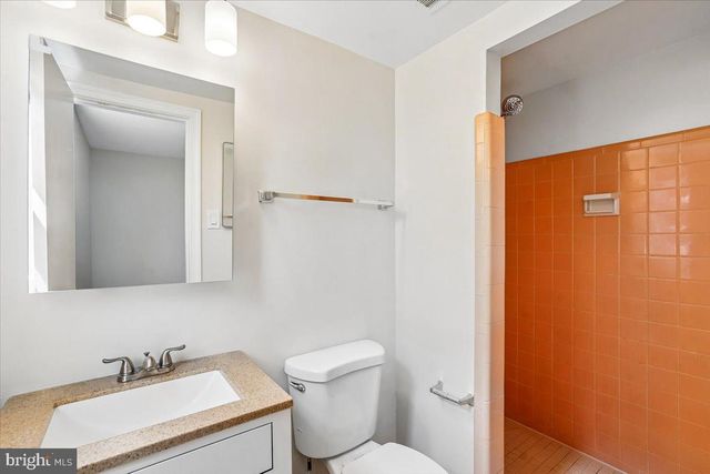 5006 BENTON AVE, Bethesda, MD 20814