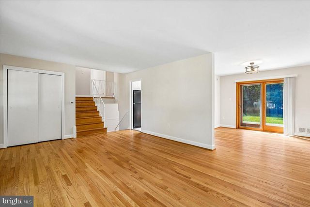 5006 BENTON AVE, Bethesda, MD 20814
