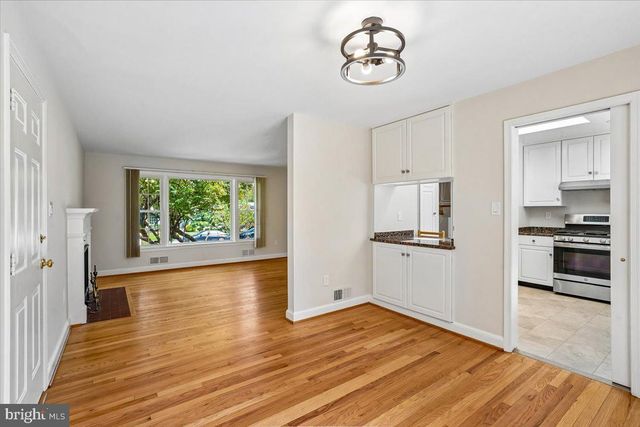 5006 BENTON AVE, Bethesda, MD 20814