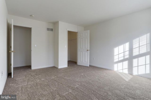 2005 GREYSTONE DR, Lebanon, PA 17042