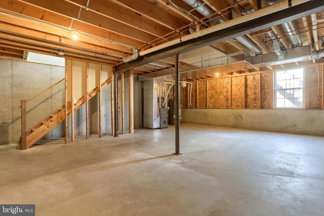 2005 GREYSTONE DR, Lebanon, PA 17042