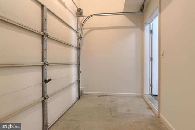 2005 GREYSTONE DR, Lebanon, PA 17042