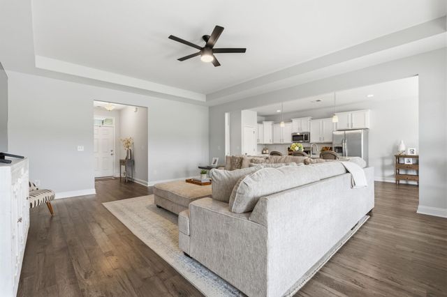 180 Astoria Park Loop, Conway, SC 29526