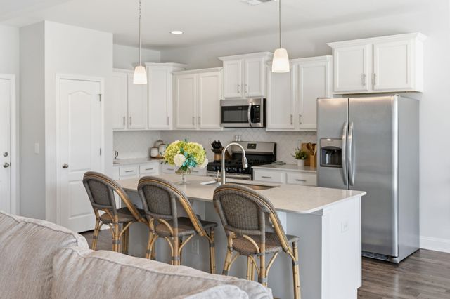 180 Astoria Park Loop, Conway, SC 29526