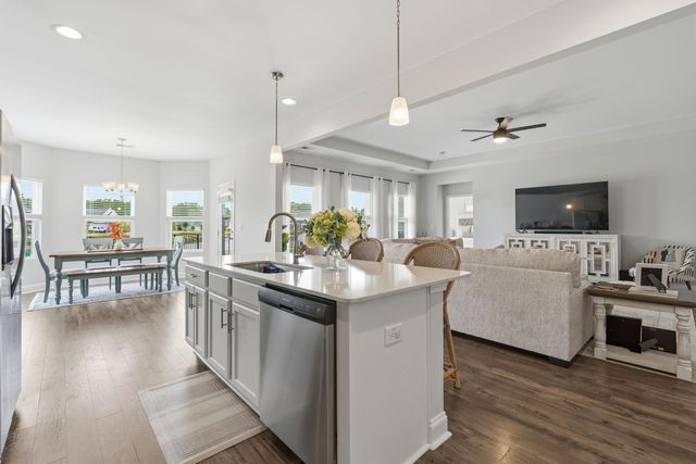 180 Astoria Park Loop, Conway, SC 29526