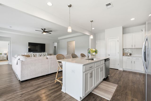 180 Astoria Park Loop, Conway, SC 29526