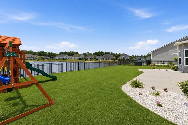 180 Astoria Park Loop, Conway, SC 29526