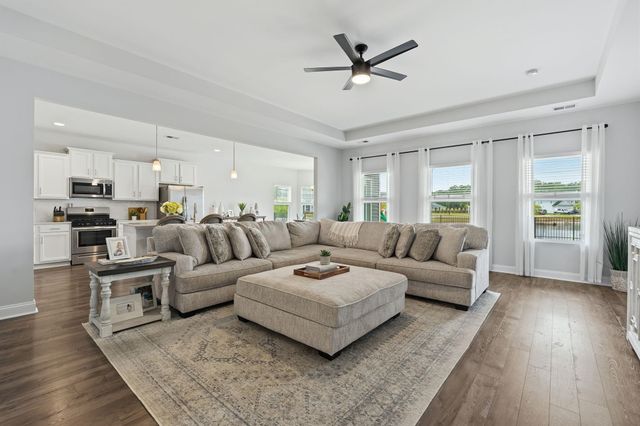 180 Astoria Park Loop, Conway, SC 29526