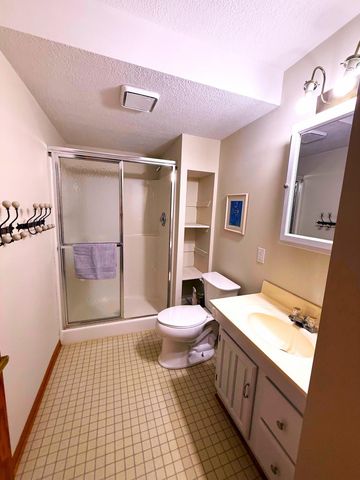 2235 Baihly Hills Drive SW, Rochester, MN 55902