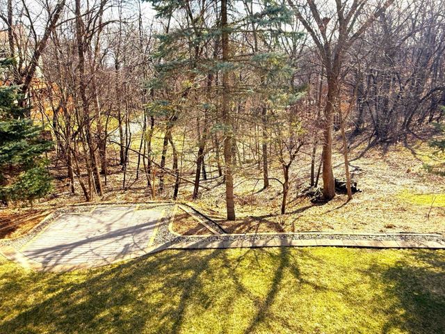 2235 Baihly Hills Drive SW, Rochester, MN 55902