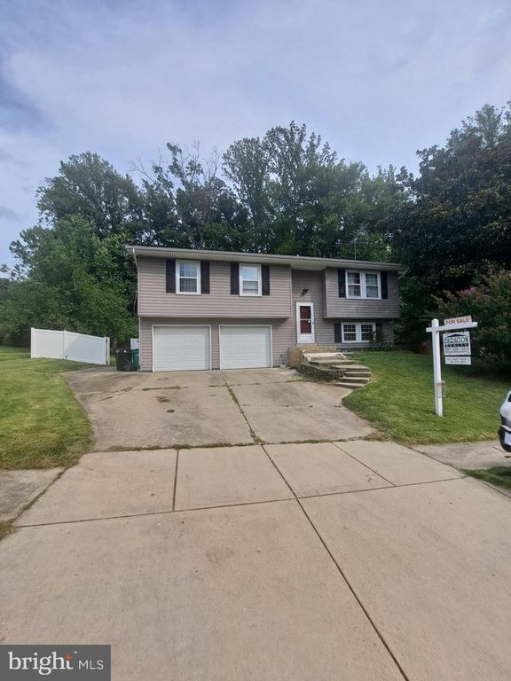 10306 QUEEN ELIZABETH DR, Upper Marlboro, MD 20772