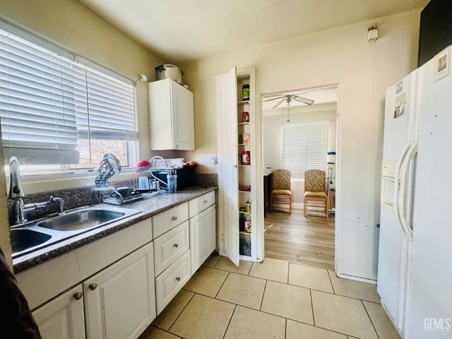 508 Beardsley Avenue, Bakersfield, CA 93308