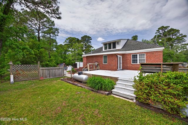 575 Island Creek Road, Rocky Point, NC 28457