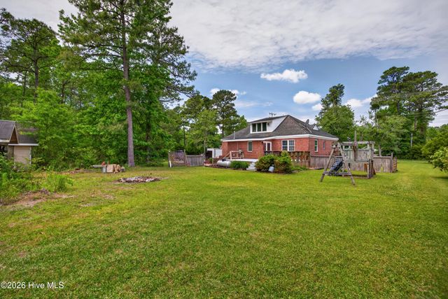 575 Island Creek Road, Rocky Point, NC 28457