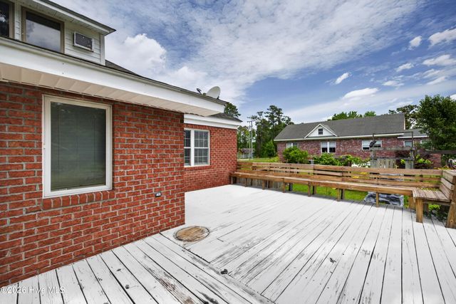 575 Island Creek Road, Rocky Point, NC 28457